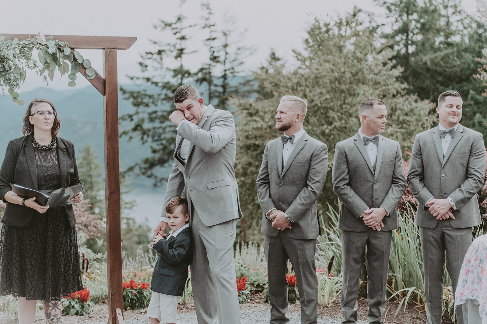 Vancouver Island wedding ceremony